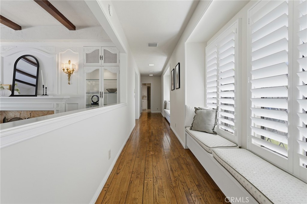 3906 Lake Vista Court