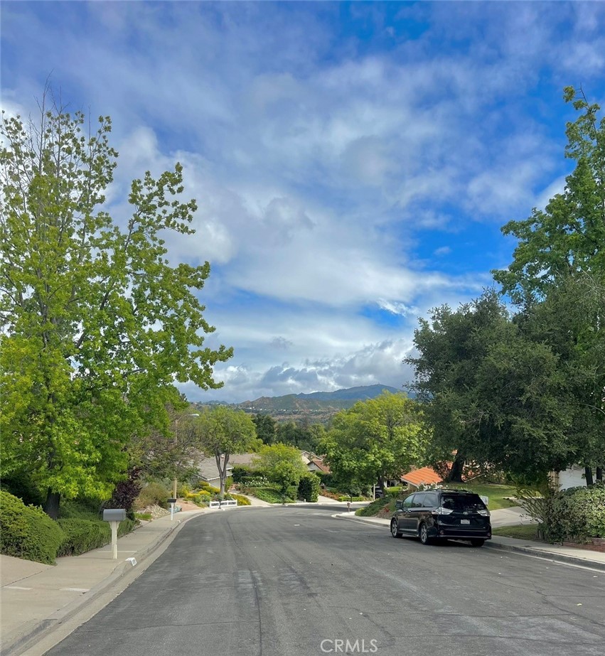 869 Rim Crest