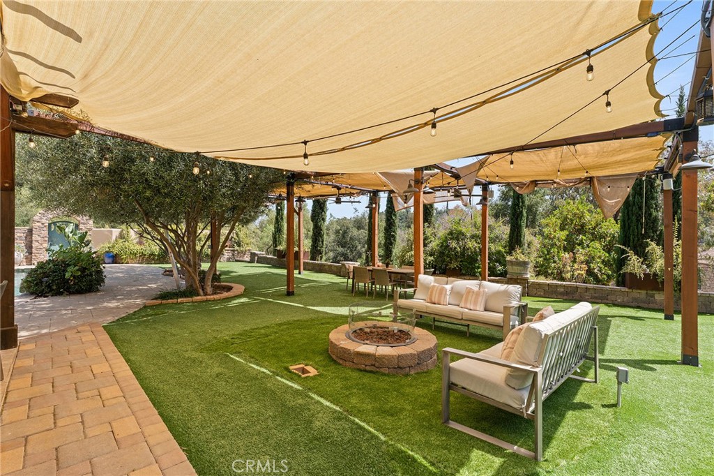 6029 Fairview