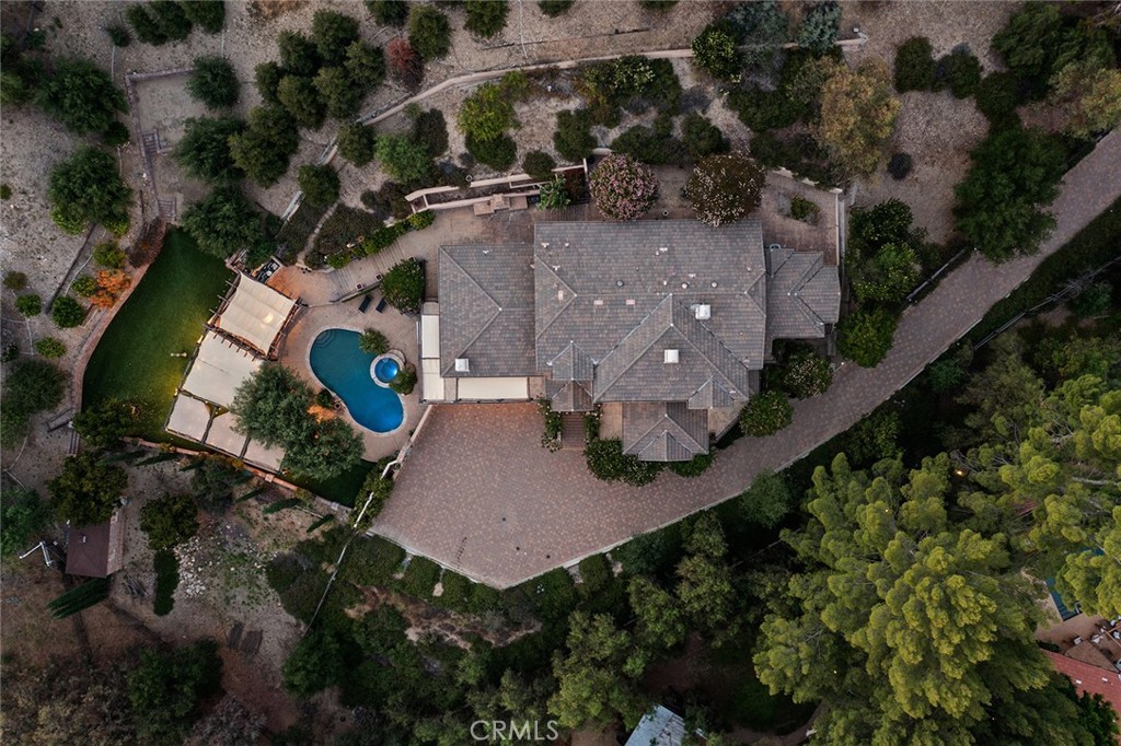 6029 Fairview