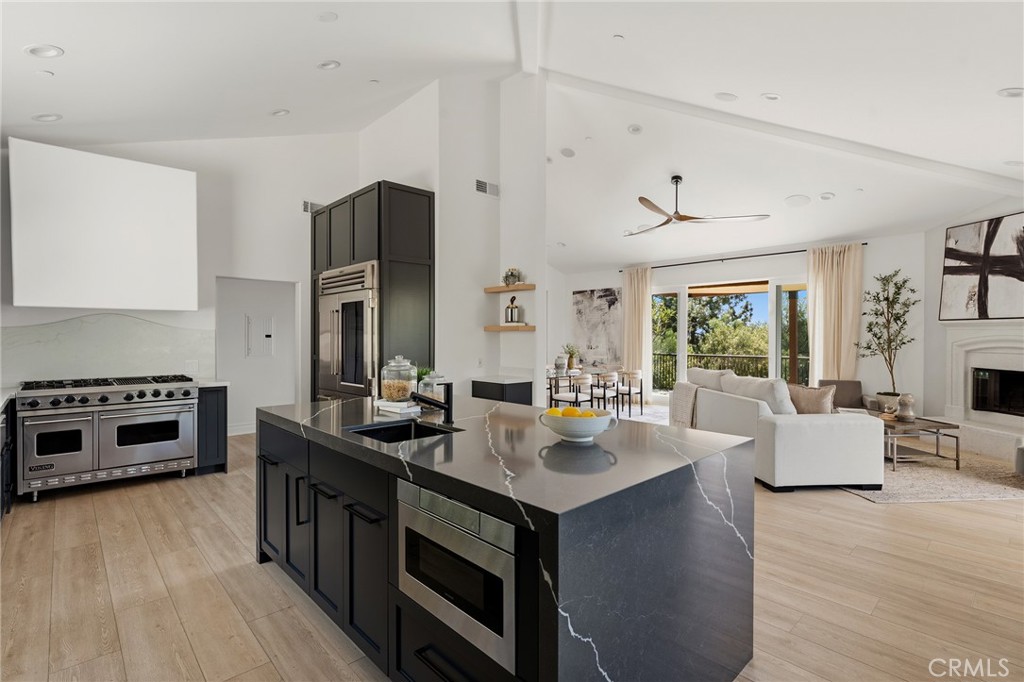 6029 Fairview
