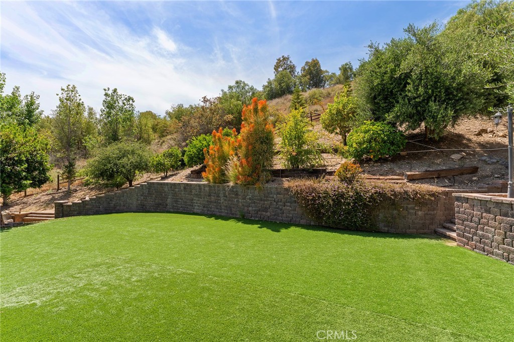 6029 Fairview
