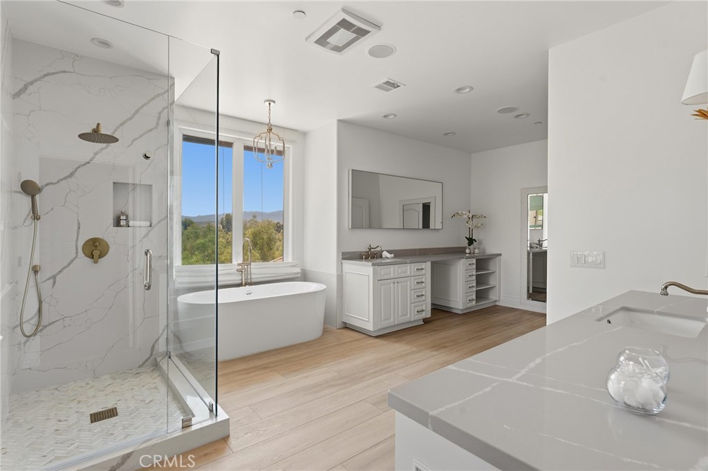 6029 Fairview