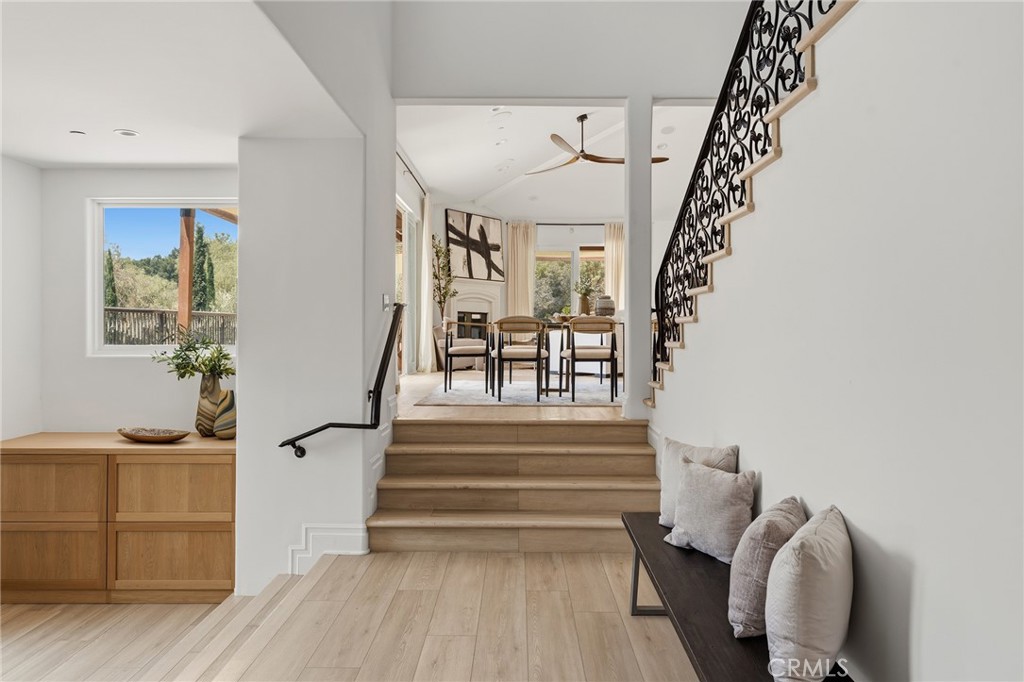 6029 Fairview