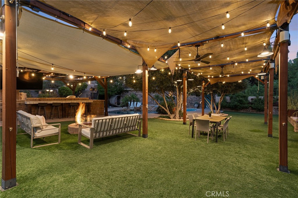 6029 Fairview