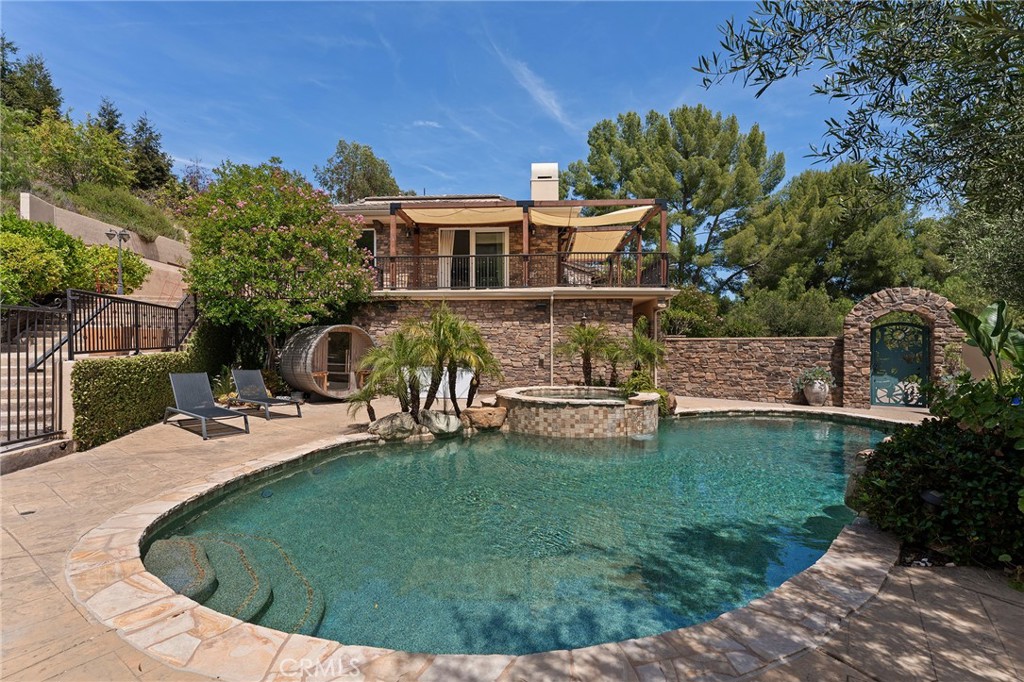 6029 Fairview