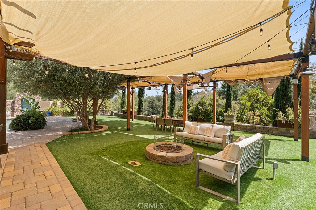 6029 Fairview