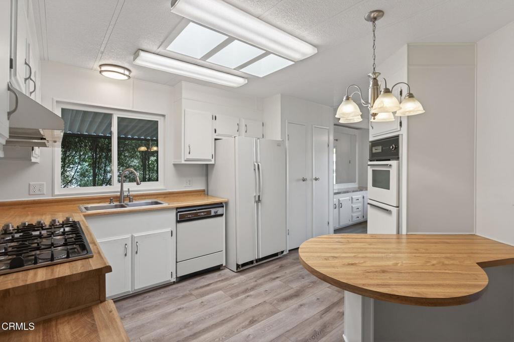 4700 Aurora Drive 108