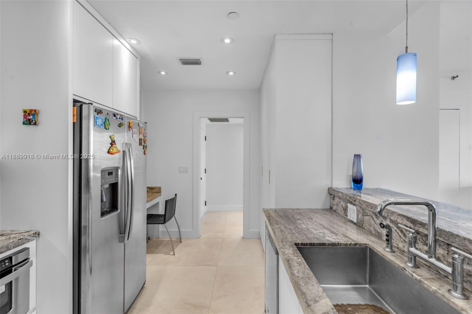 251 Crandon Blvd # 625