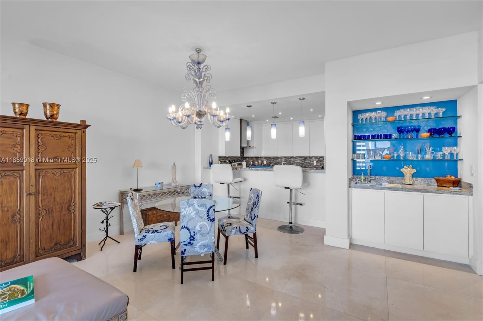 251 Crandon Blvd # 625