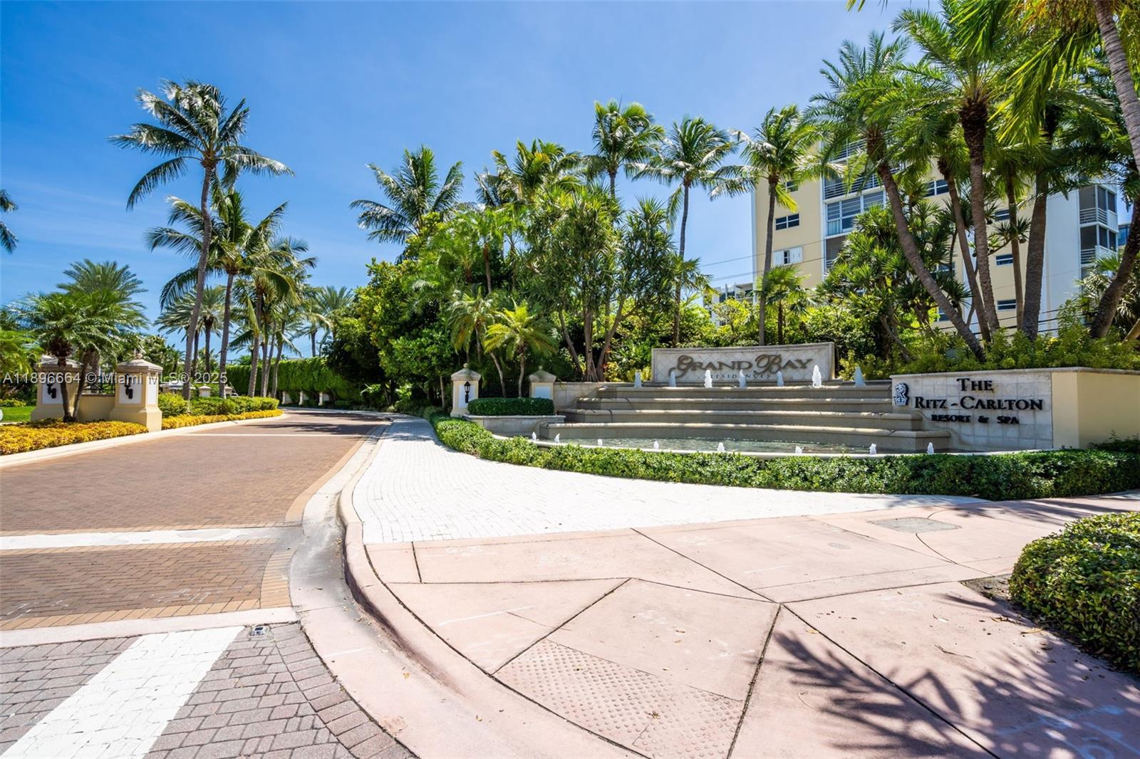 445 Grand Bay Dr # 1001