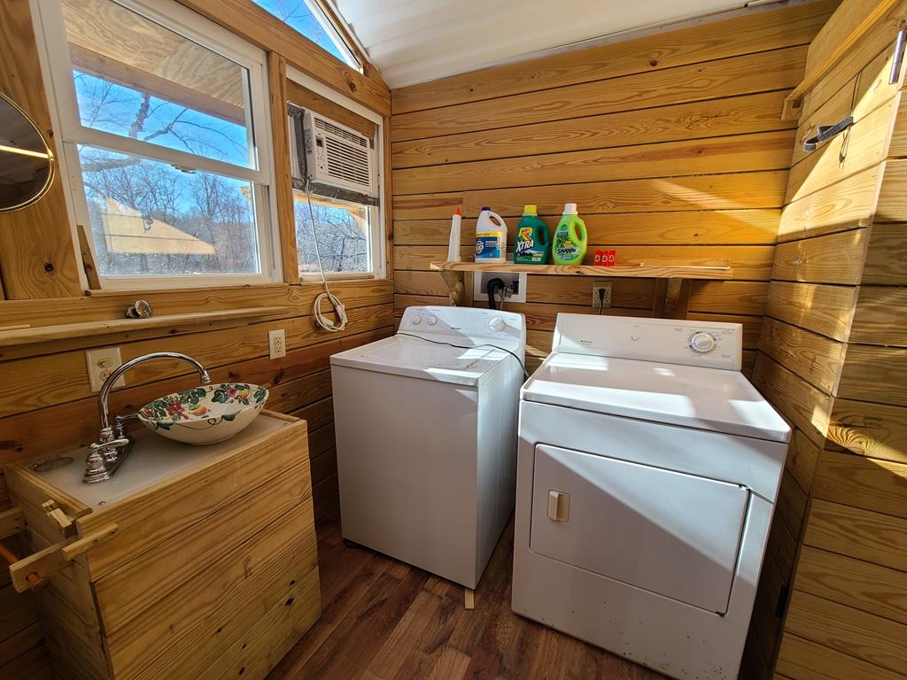 5100 Ela Road, Unit D5