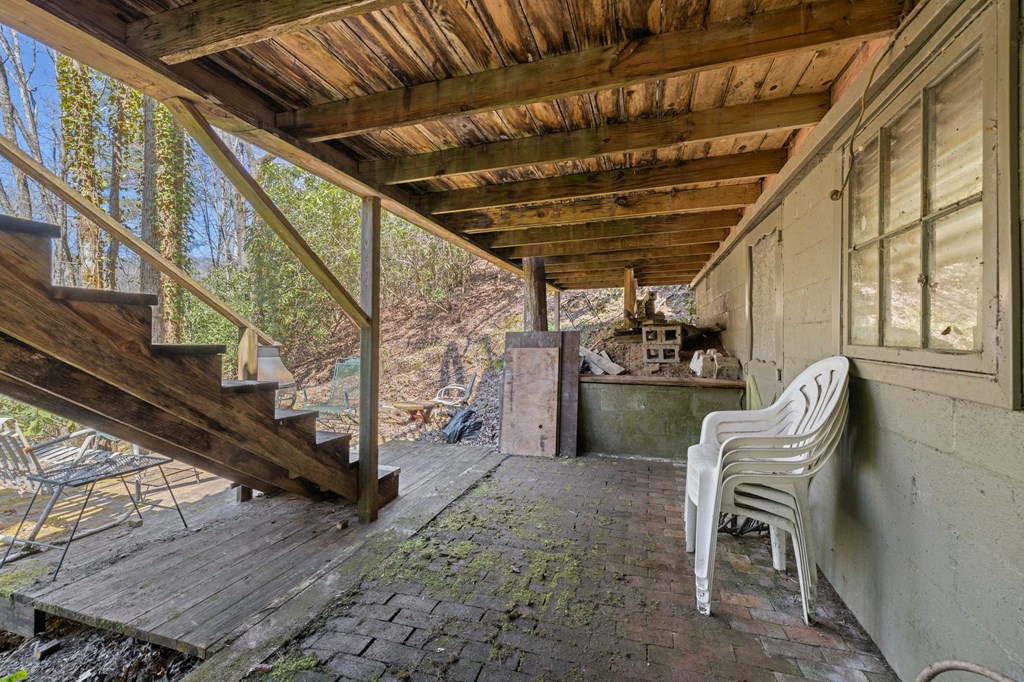 100 Rinehart Creek Rd