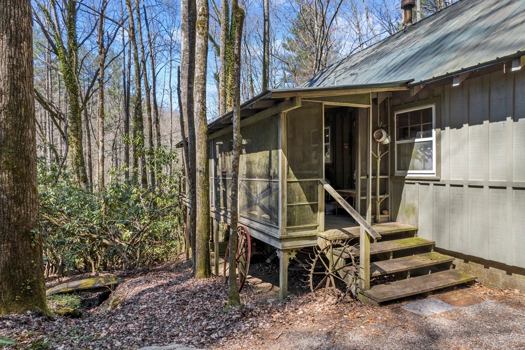 100 Rinehart Creek Rd