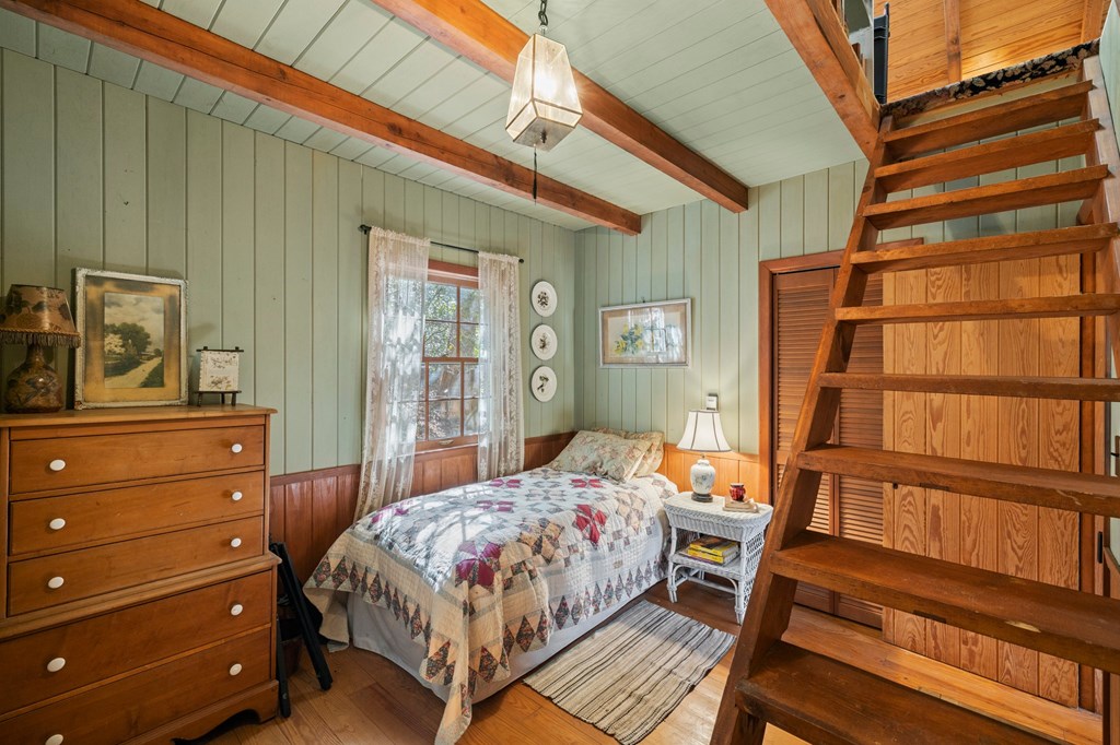 100 Rinehart Creek Rd