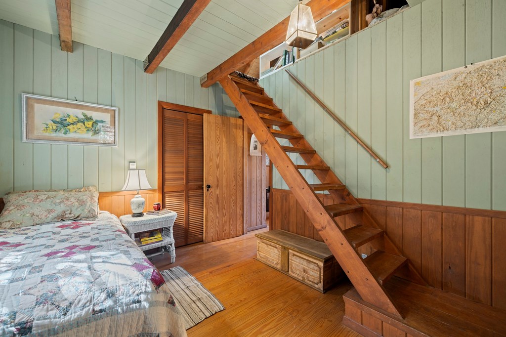 100 Rinehart Creek Rd