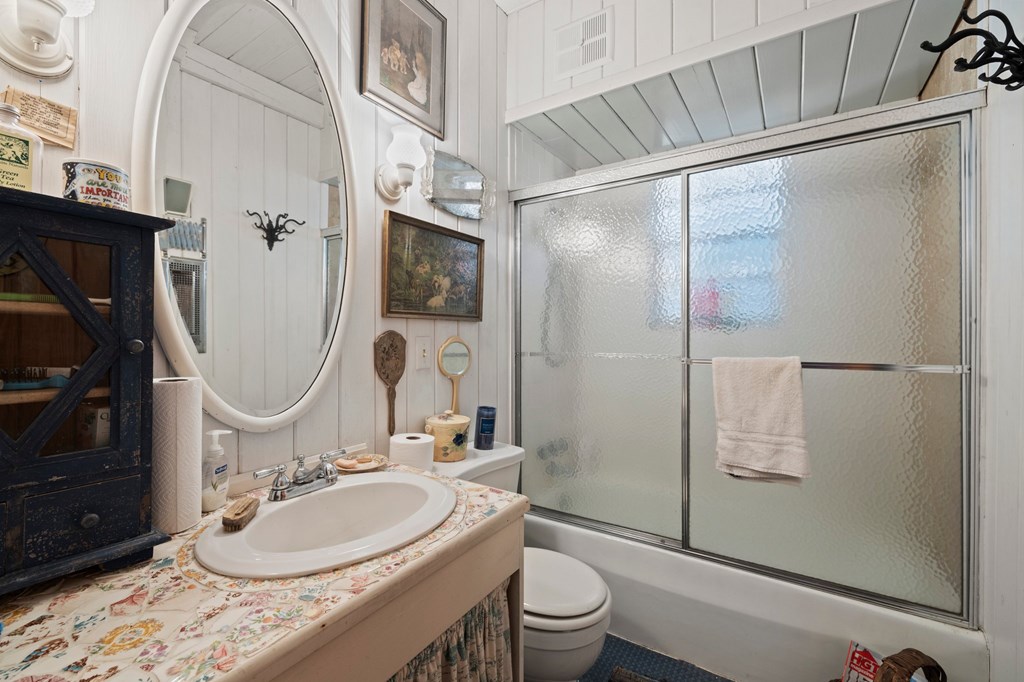 100 Rinehart Creek Rd