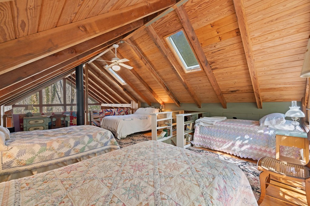 100 Rinehart Creek Rd