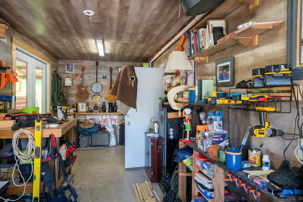 64 Sawmill Lane