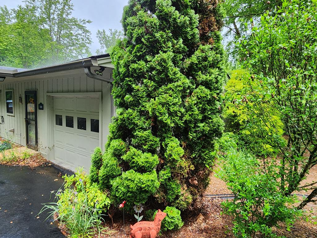 518C Oak Creek Rd