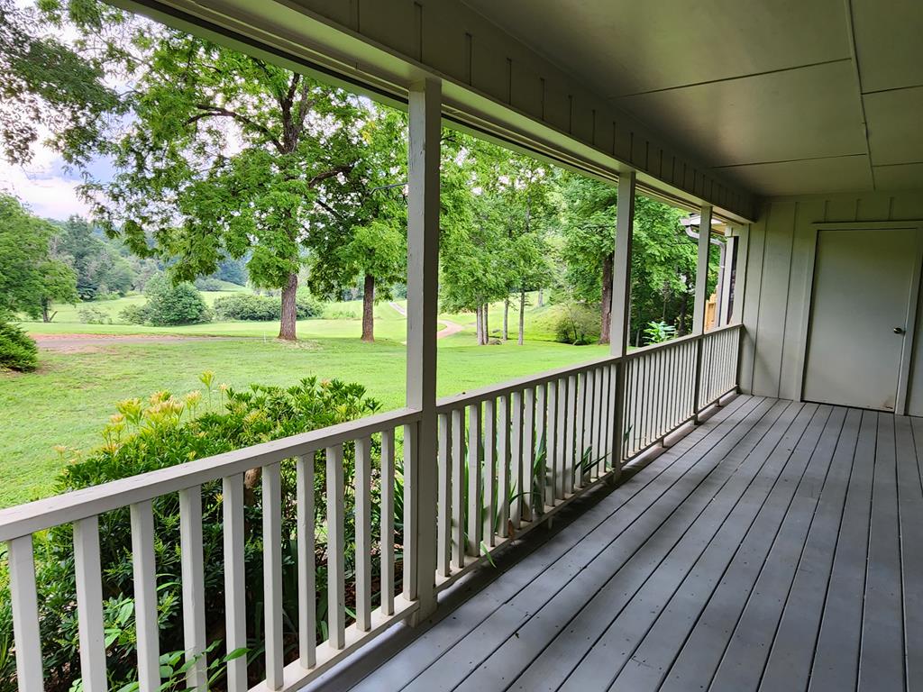 575A Oak Creek Rd