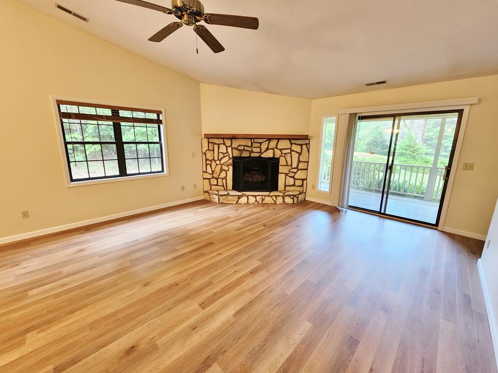 575A Oak Creek Rd
