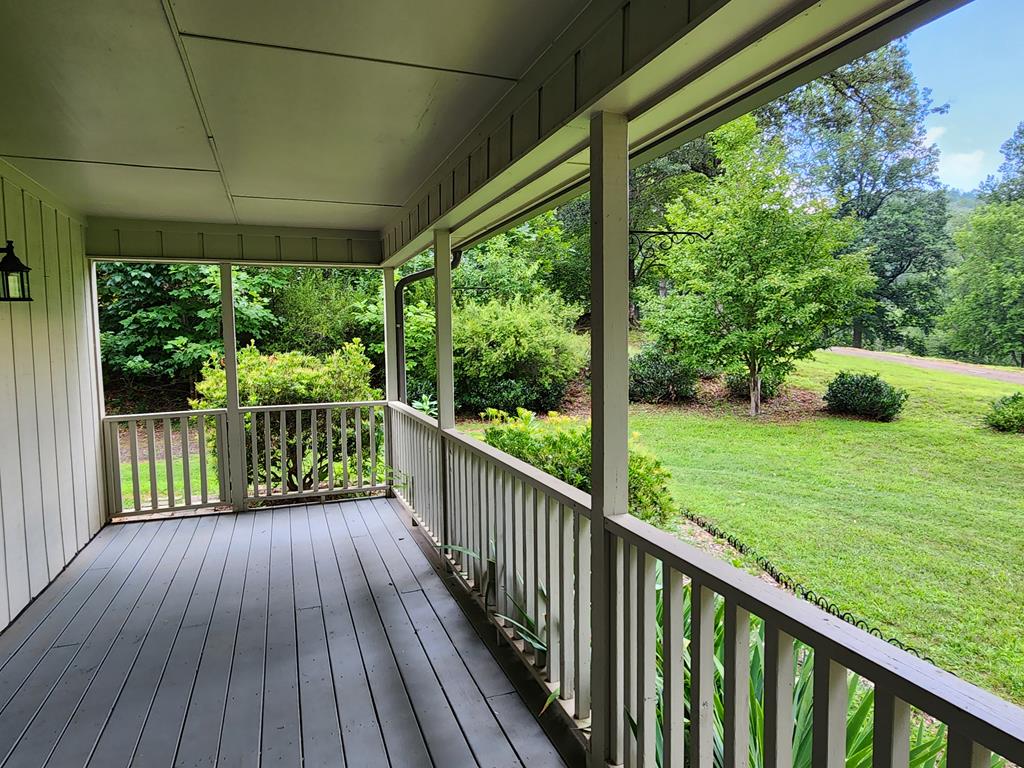 575A Oak Creek Rd