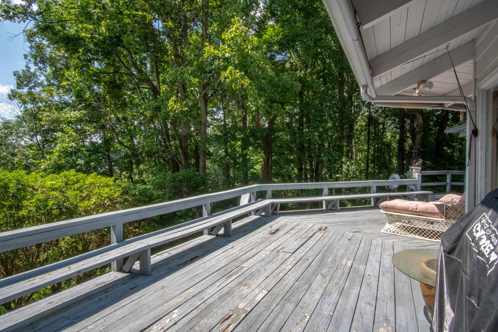 2107 Scofield Rd