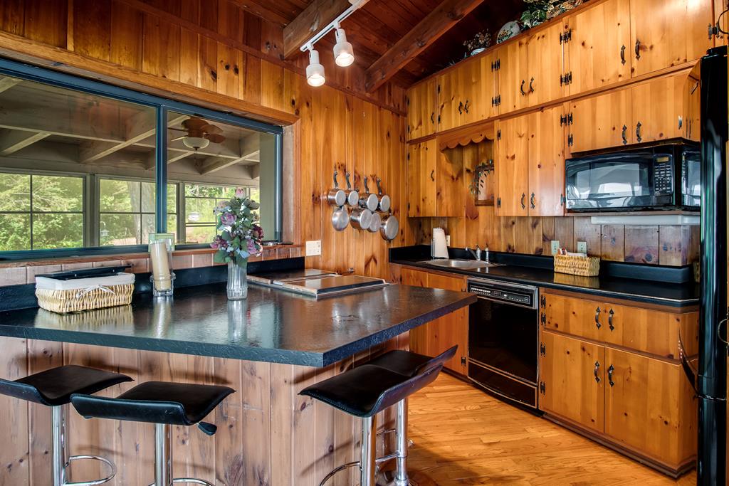 2107 Scofield Rd