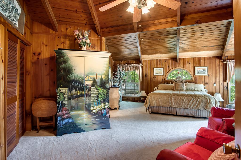 2107 Scofield Rd