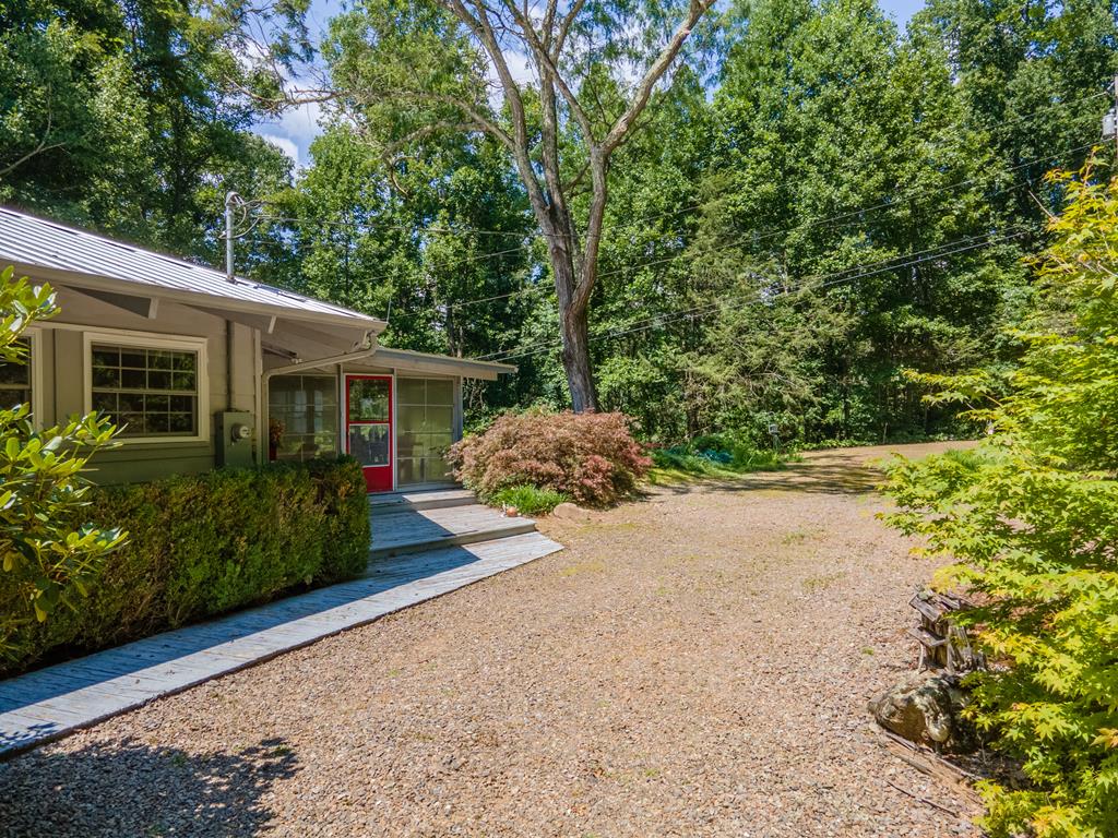 2107 Scofield Rd