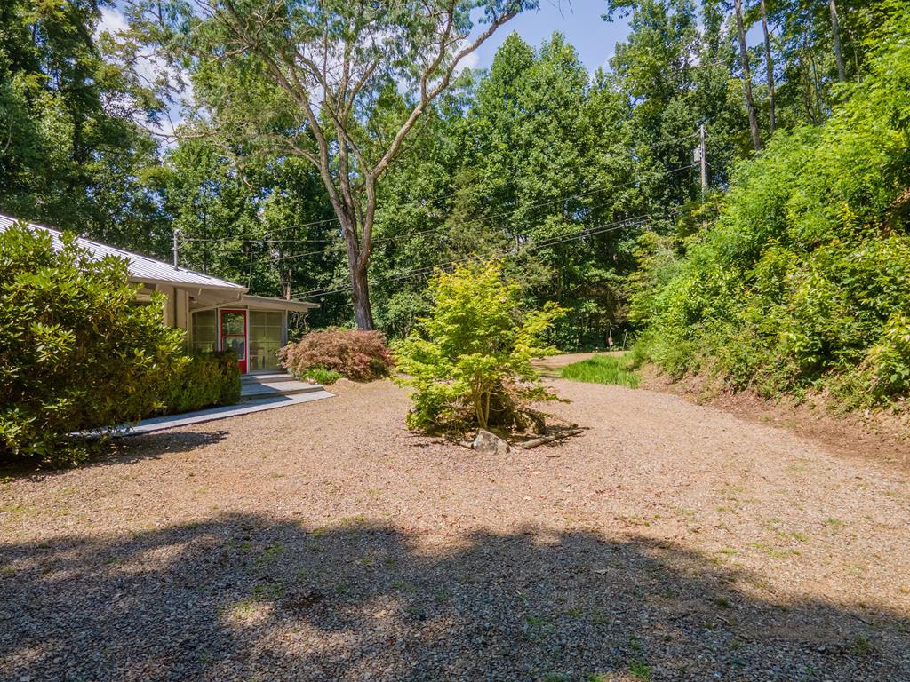 2107 Scofield Rd