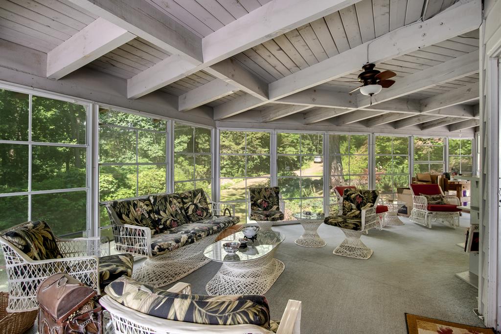 2107 Scofield Rd