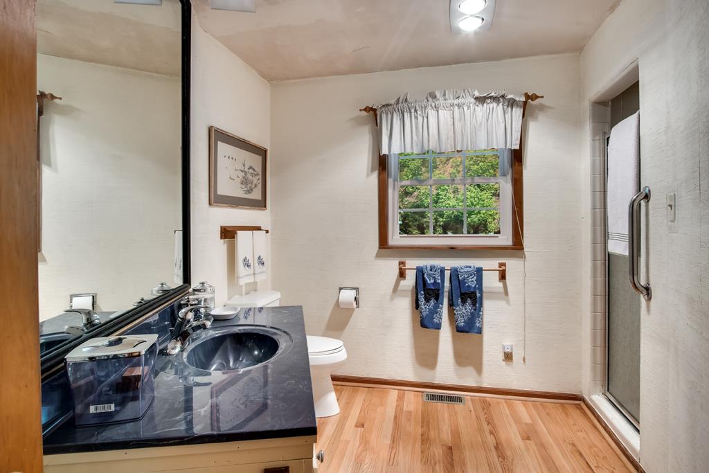 2107 Scofield Rd
