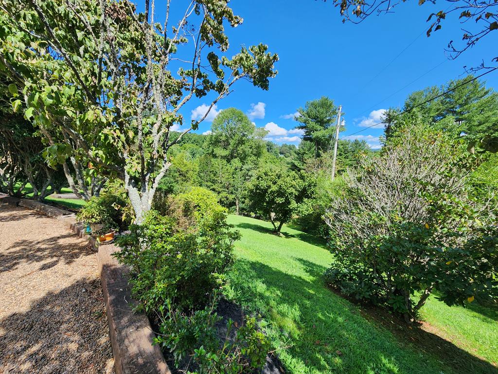 39 Brookshire Ct