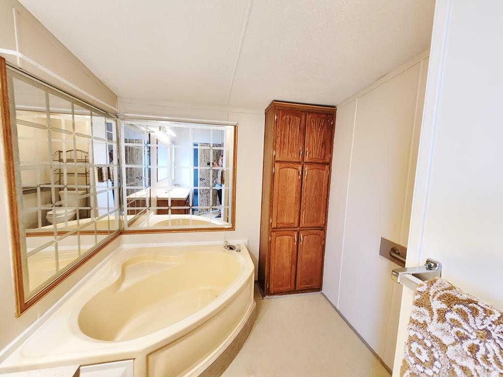 39 Brookshire Ct