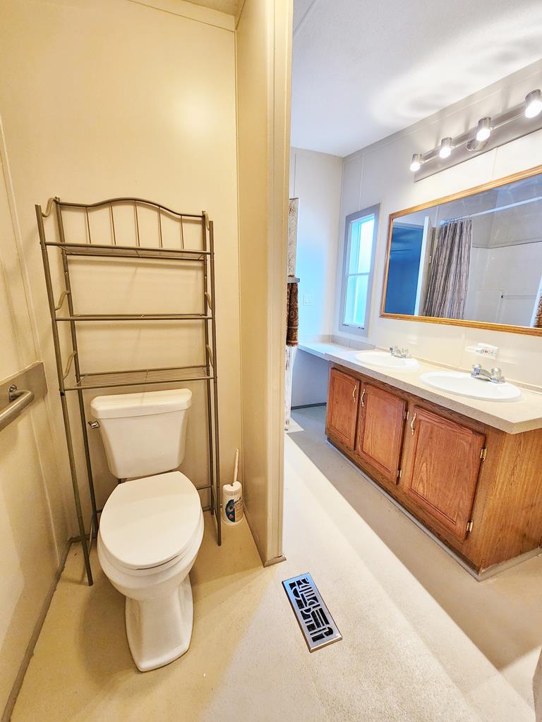 39 Brookshire Ct
