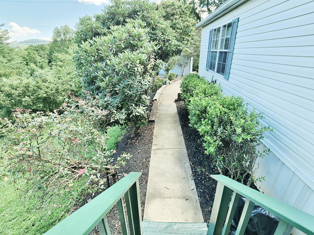 39 Brookshire Ct