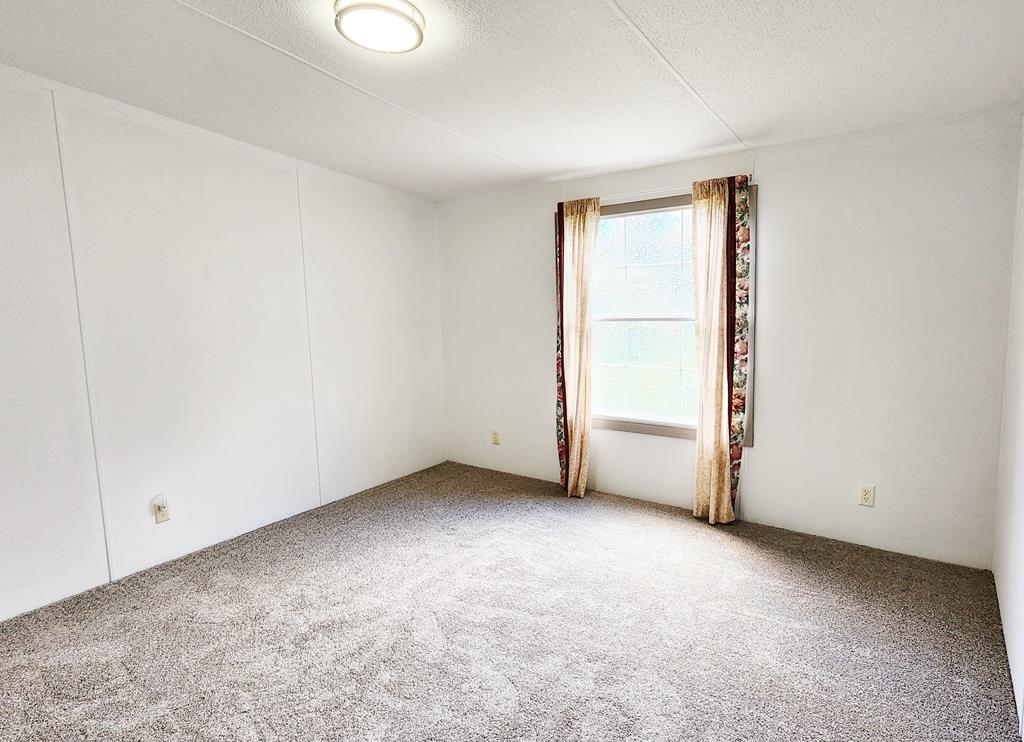 39 Brookshire Ct