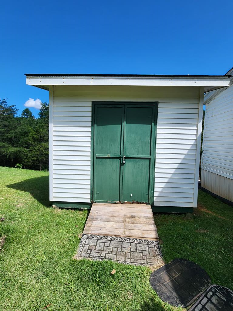 39 Brookshire Ct