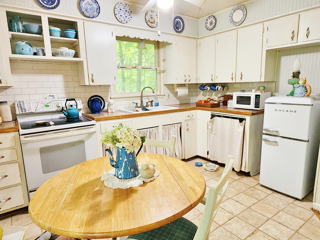 2137 Matlock Creek Rd