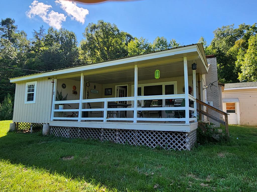 104 Hurst Rd