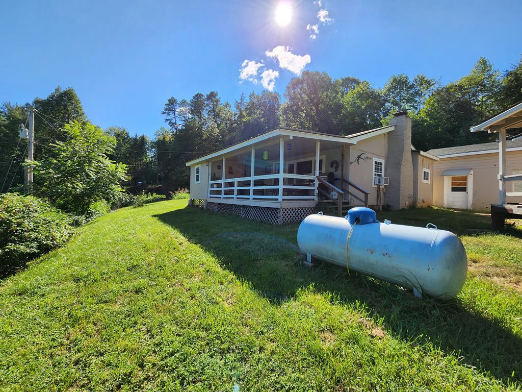 104 Hurst Rd
