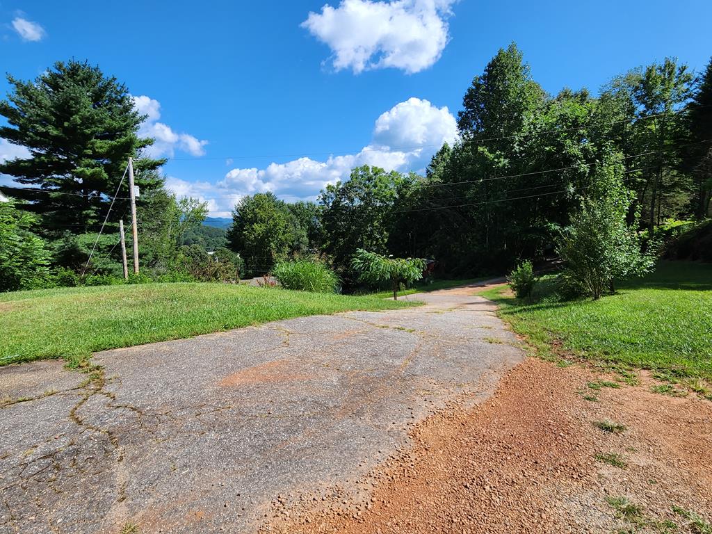 104 Hurst Rd