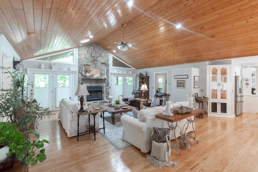 2311 Jack Cabe Rd
