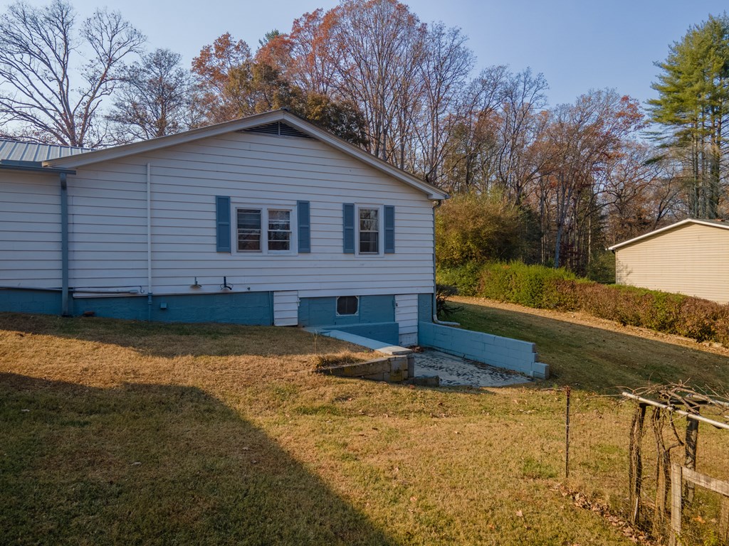 17 North Womack