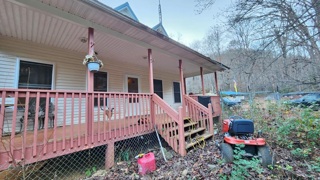 6950 Upper Burningtown Rd