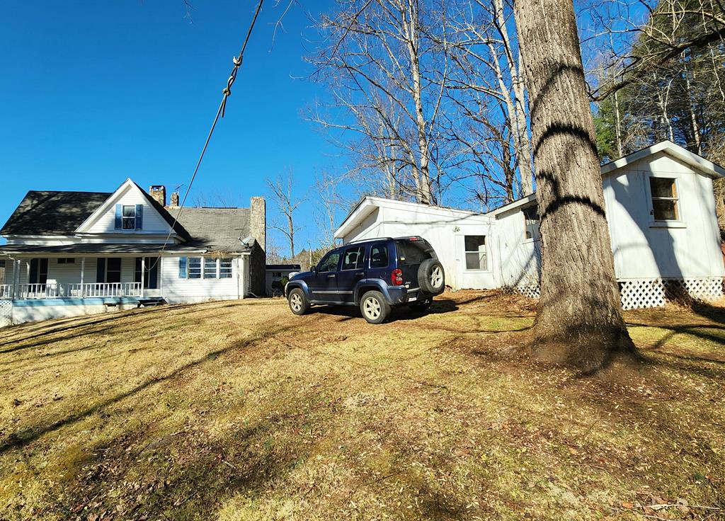 11 Dobson Mountain Road