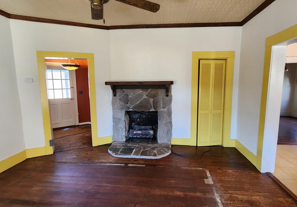 11 Dobson Mountain Road