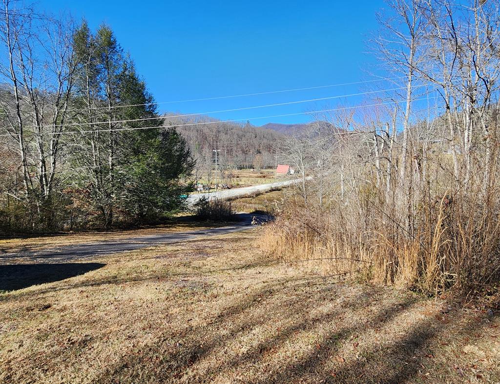 11 Dobson Mountain Road